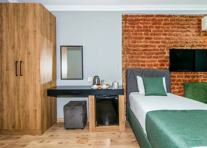 La Pera Отель 3*