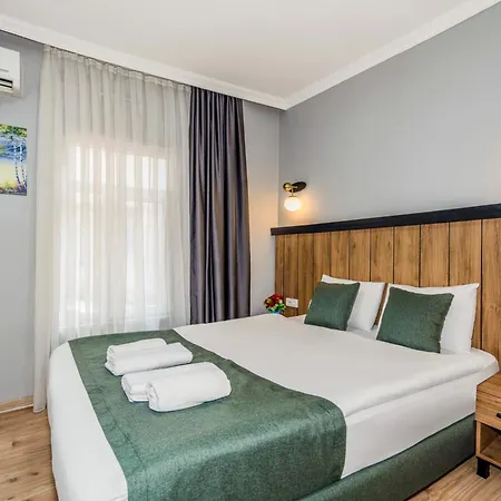 Hotell La Pera 3*